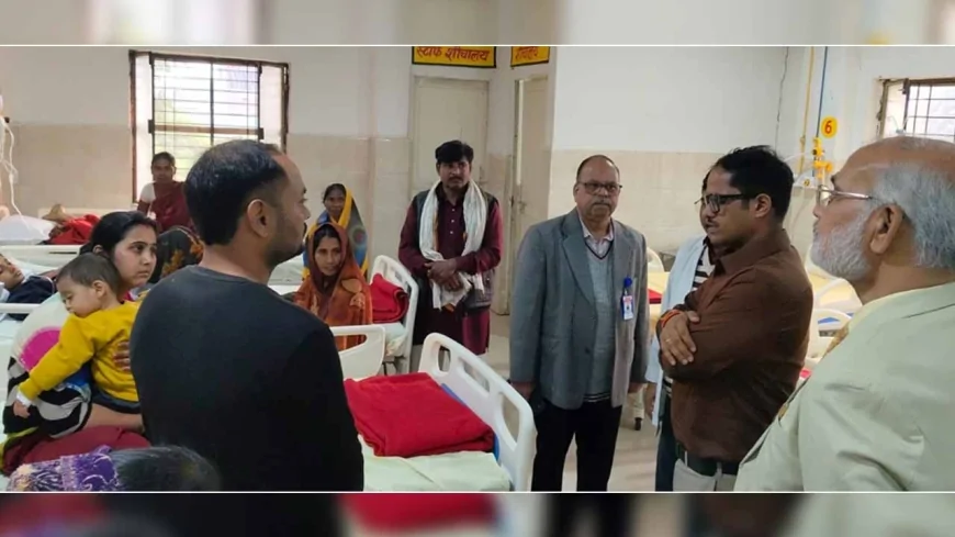 डीएम ने संयुक्त जिला चिकित्सालय का किया आकस्मिक निरीक्षण