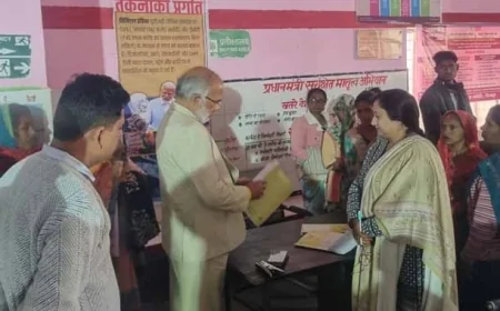 सीएमओ ने सामुदायिक स्वास्थ्य केन्द्र रामनगर का किया औचक निरीक्षण