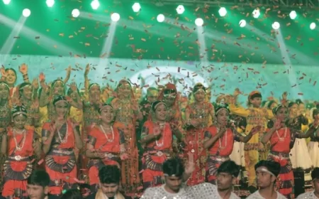 तथागत ज्ञानस्थली सीनियर सेकेंडरी स्कूल, अतर्रा में ‘इंद्रधनुष–2025’ वार्षिकोत्सव का भव्य आयोजन