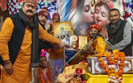 कृष्ण–सुदामा प्रसंग से भाव-विभोर हुए श्रद्धालु, श्री भागवत कथा का हुआ भव्य समापन