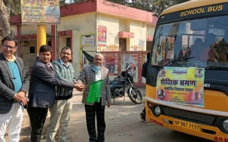 बीएसए ने शैक्षिक भ्रमण की बस को दिखाई हरी झण्डी