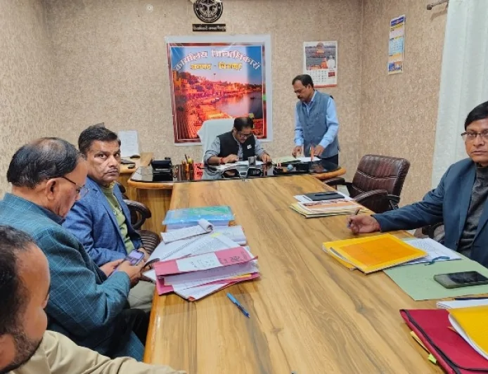 मानकों के अनुरूप कराए जाएं पर्यटन विकास के कार्य : डीएम