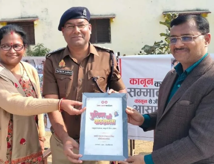 सीओ ने यातायात नियमों के प्रति विद्यार्थियों को किया जागरूक