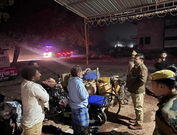 झुग्गी झोपड़ियां और होटलों में पुलिस का विशेष चेकिंग अभियान, कोई संदिग्ध नहीं मिला