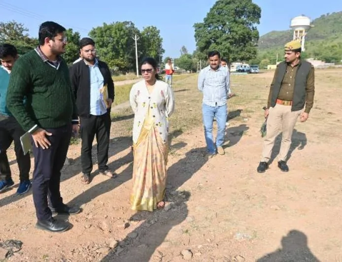 कालिंजर किले को राष्ट्रीय-अंतरराष्ट्रीय पटल पर लाने की तैयारी, डीएम ने किया स्थलीय निरीक्षण