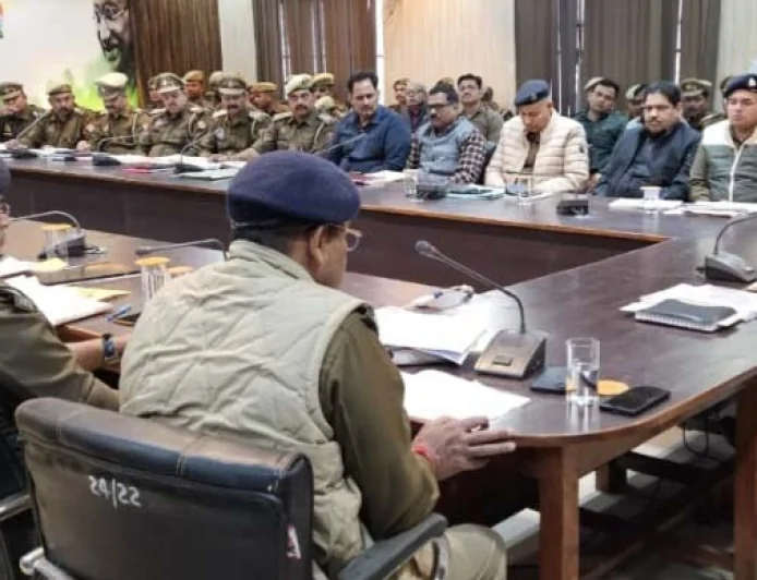 एसपी की अध्यक्षता में राघव प्रेक्षागार में हुई अपराध समीक्षा गोष्ठी