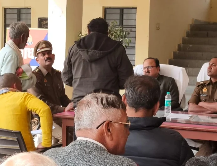 कुरारा थाने में समाधान दिवस आयोजित, फरियादियों की समस्याओं का निस्तारण