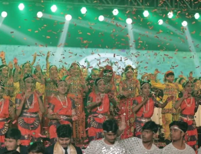 तथागत ज्ञानस्थली सीनियर सेकेंडरी स्कूल, अतर्रा में ‘इंद्रधनुष–2025’ वार्षिकोत्सव का भव्य आयोजन