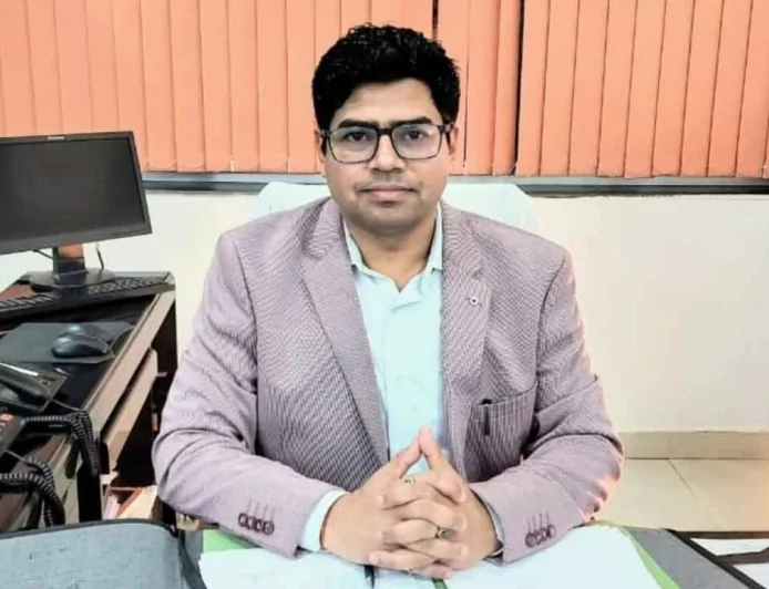 राजस्व वसूली में हमीरपुर अव्वल : सीएम डैशबोर्ड रैंकिंग में प्रदेश में प्रथम स्थान, जिलाधिकारी के नेतृत्व में बड़ी सफलता