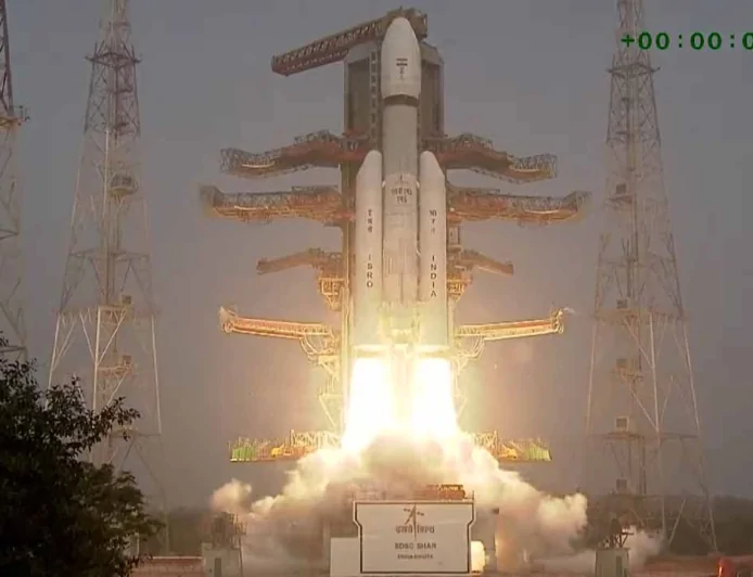 भारत के अंतरिक्ष इतिहास में नया स्वर्णिम अध्याय, ISRO के LVM3-M6 मिशन से रचा गया इतिहास