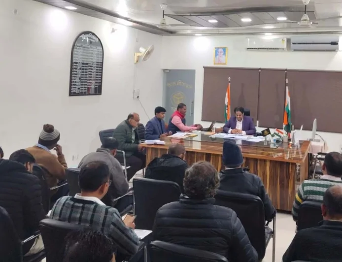 आकांक्षी ब्लाक रामनगर की प्रगति में लाएं सुधार : डीएम