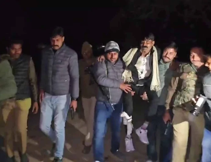 बाँदा : 13 साल बाद पुलिस मुठभेड़ में एक लाख का इनामी बदमाश गिरफ्तार