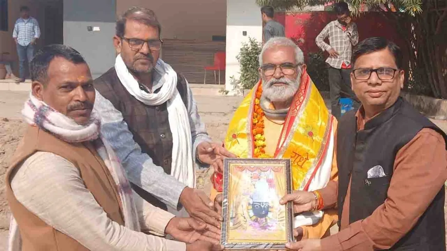 पत्रकारों ने राष्ट्रीय संयोजक का किया स्वागत, भेंट किये स्मृति चिन्ह