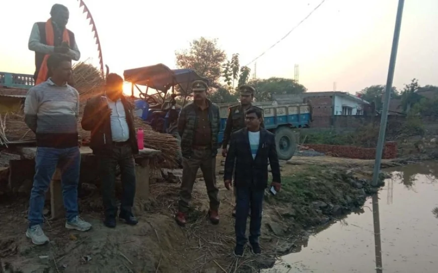 जलभराव की समस्या का एसडीएम ने किया निदान