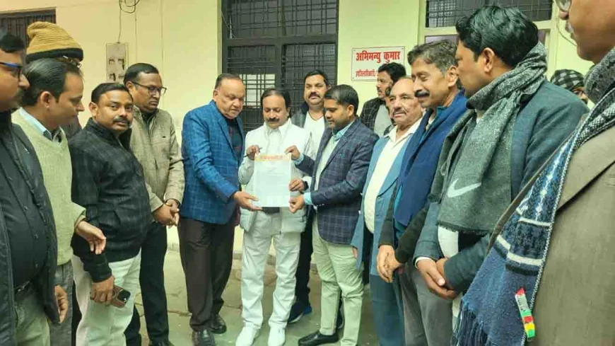 निजी फिटनेस सेंटरों में धांधली के आरोप, व्यापार मंडल ने एसडीएम को सौंपा ज्ञापन