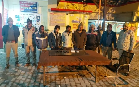 बाँदा : हार-जीत की बाज़ी लगाकर जुआ खेलते पांच अभियुक्त गिरफ्तार