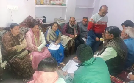 एसआईआर को लेकर विधायक ने क्षेत्र में जगह-जगह की बैठकें