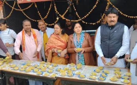 मकर संक्रांति पर जगह-जगह हुई खिचड़ी का कार्यक्रम