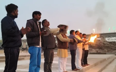 केन मां की महाआरती में उमड़ी श्रद्धा, संतों के अपमान के विरोध में उठा स्वर