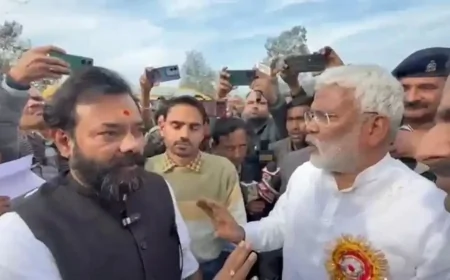 जल जीवन मिशन को लेकर महोबा में सियासी टकराव, चरखारी विधायक और जल शक्ति मंत्री के बीच नोकझोंक