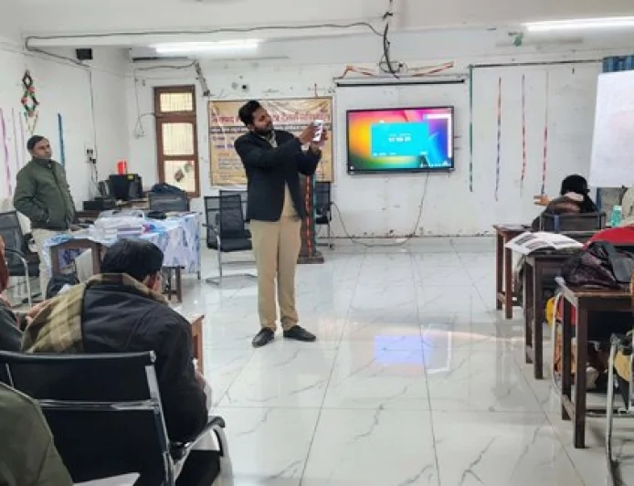 दो दिवसीय स्मार्ट क्लास संबंधी प्रशिक्षण का हुआ समापन