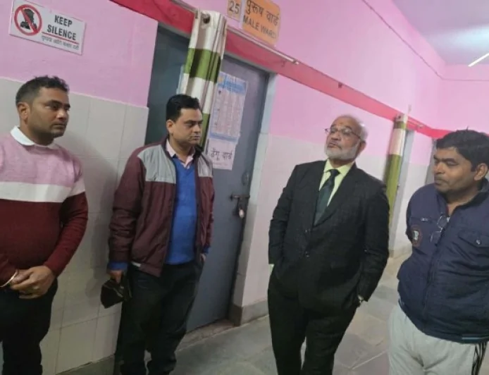 सीएमओ ने सीएचसी रामनगर की देखी व्यवस्थाएं