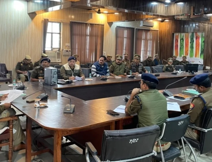 एसपी ने परेड एवं सुरक्षा व्यवस्था को लेकर की गोष्ठी, दिये निर्देश