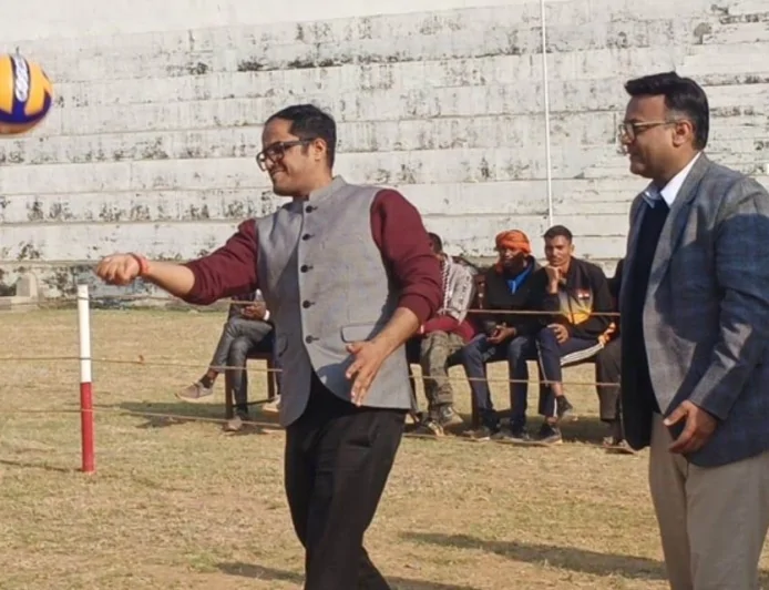 सदगुरु अंतर्राज्यीय वॉलीबॉल टूर्नामेंट का भव्य शुभारंभ