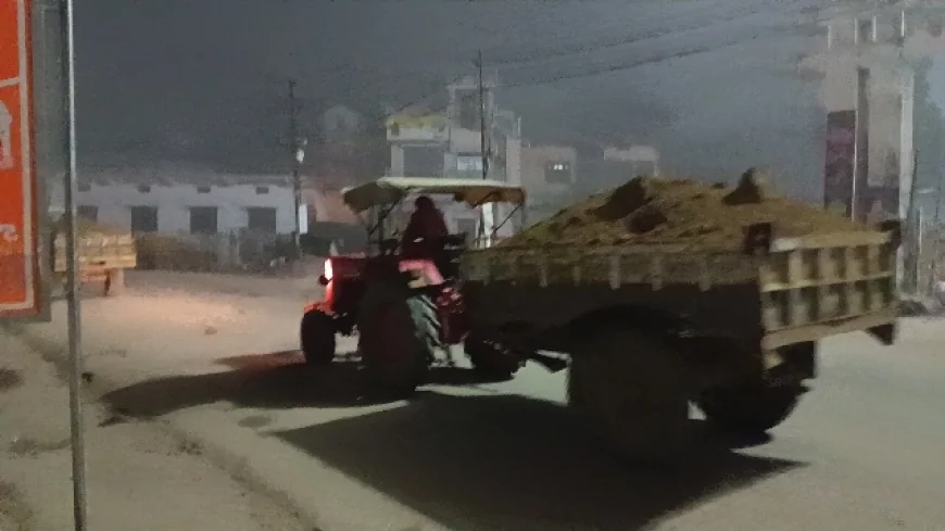 रात के अंधेरे में धड़ल्ले से चल रहा मिट्टी का अवैध खनन