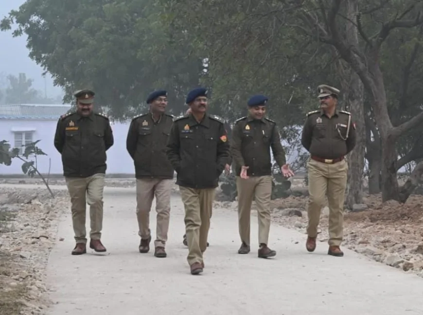 एसपी ने परेड का निरीक्षण कर पुलिस लाइन का किया भ्रमण