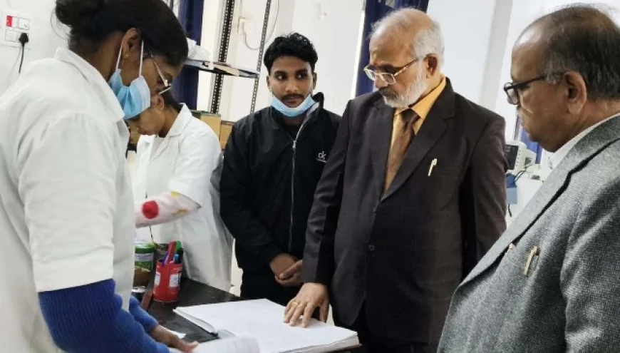 मरीजो को सही इलाज व परामर्श दें चिकित्सक : सीएमओ