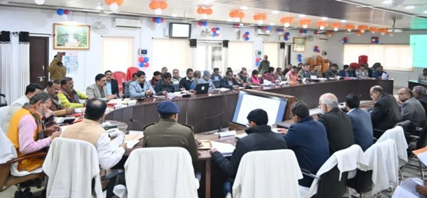 शासन के संसाधनों का सदुपयोग कर गुणवत्तापूर्ण, समयबद्ध एवं पारदर्शी कार्य कराएं अधिकारी : मंत्री