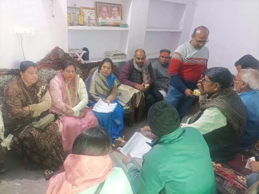 एसआईआर को लेकर विधायक ने क्षेत्र में जगह-जगह की बैठकें