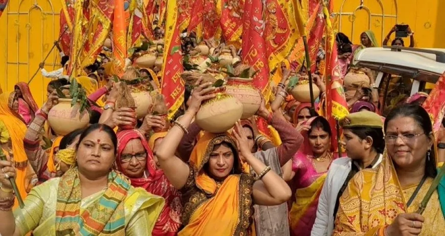 खाकी रामबाग अखाड़ा से निकली भव्य शोभायात्रा, आज से भागवत कथा व शतचंडी महायज्ञ शुरू