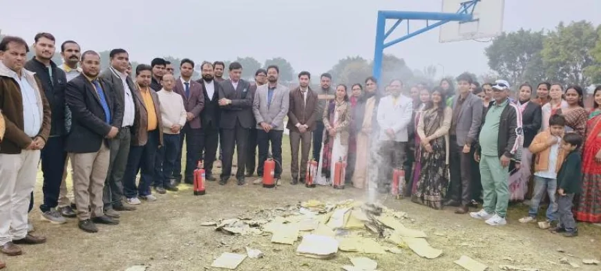 शिक्षकों को दी अग्निशमन यंत्र के उपयोग की जानकारी