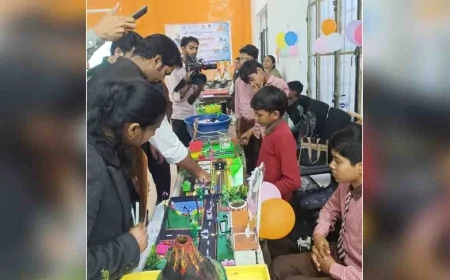 बाल उत्सव में हुई कहानी-पोस्टर प्रतियोगिता