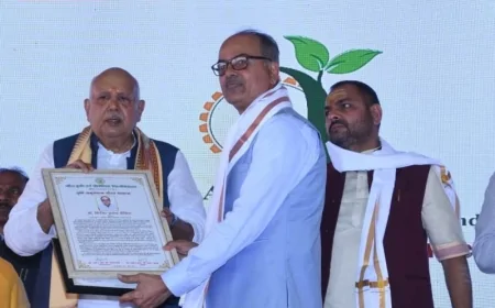 कृषि अनुसंधान गौरव सम्मान से सम्मानित हुए डॉ. गिरीश प्रसाद दीक्षित