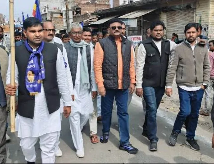 राठ में श्रद्धा और उल्लास के साथ निकली संत रविदास महाराज की भव्य शोभायात्रा