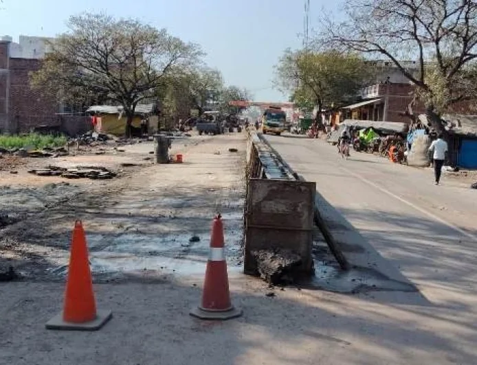 बाँदा के प्रमुख चौराहों का हो रहा चौड़ीकरण