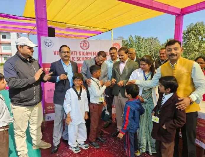 राष्ट्रीय कृमि मुक्ति दिवस का शुभारंभ : विद्यावती निगम मेमोरियल पब्लिक स्कूल बाँदा में