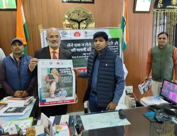 सीडीओ ने दवा खाकर किया फाइलेरिया नियंत्रण कार्यक्रम का शुभारंभ