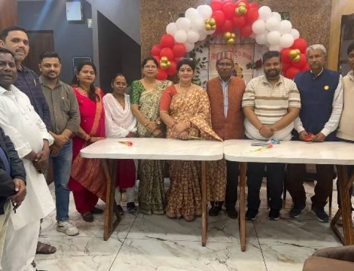 महिला रत्न सम्मान के आयोजन के संबंध में हुई बैठक