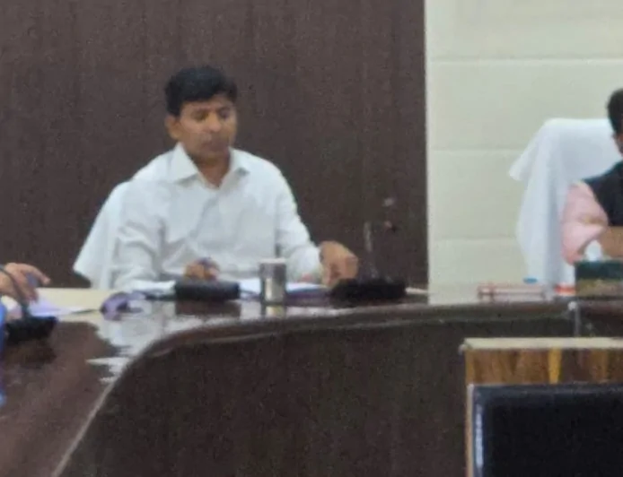 ग्राम पंचायतों में खुलेंगे सिलाई केंद्र, स्वास्थ्य और शिक्षा के सुदृढ़ीकरण पर रहेगा विशेष फोकस