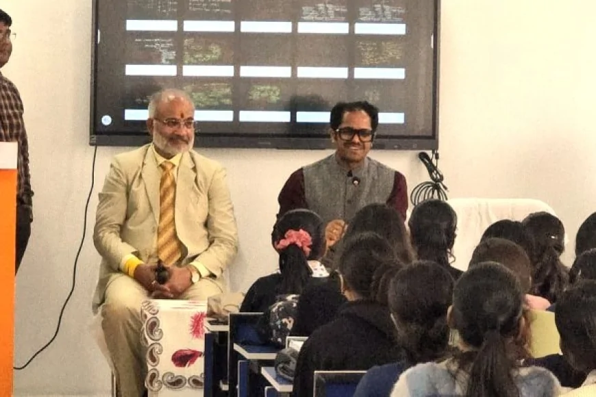 अभ्युदय कोचिंग में प्रतिदिन संचालित हो नीट की कक्षाएं : डीएम