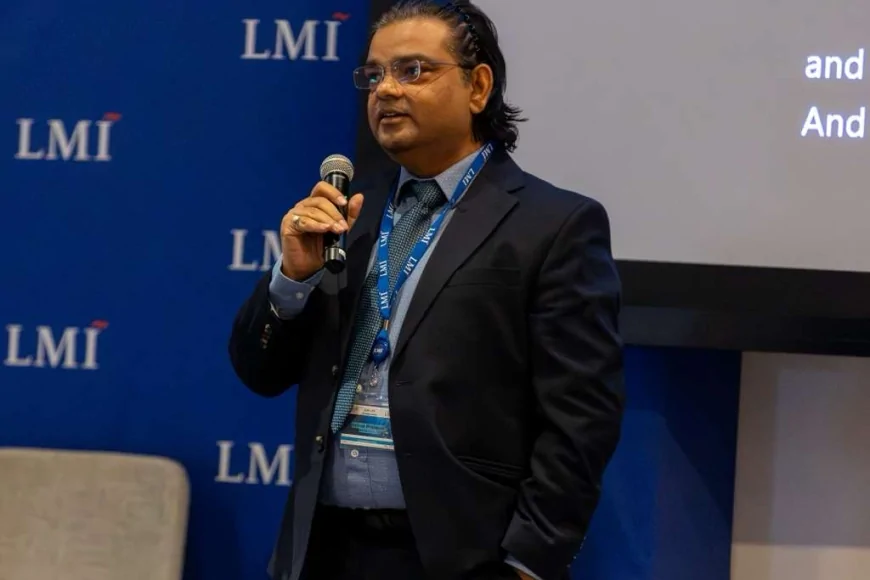 बाँदा : तिंदवारी से नासा तक : डॉ. अशोक प्रजापति ने अंतरिक्ष मंच पर बढ़ाया भारत का मान