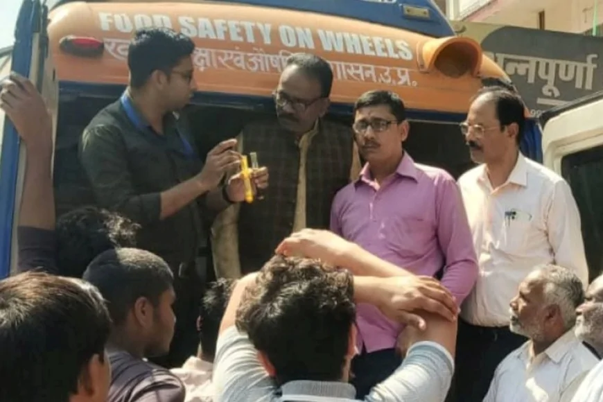 सहायक आयुक्त के नेतृत्व मेें खाद्य टीम ने भरे सैम्पल