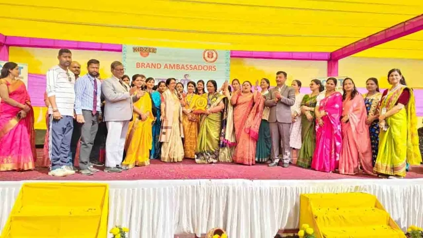 ‘स्पर्श एक अनुभूति’ विषय की प्रासंगिकता पर अभिभावक अभिनंदन समारोह