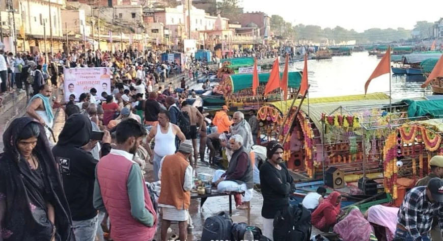 फाल्गुनी अमावस्या पर पांच लाख श्रद्वालुओं ने लगाई मंदाकिनी में डुबकी