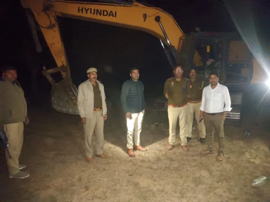 निजी भूमि से हो रहे अवैध मौरंग और मिटटी के खनन पर प्रशासन ने मारा छापा, एक पोकलैंड मशीन और दो ट्रक किए सीज