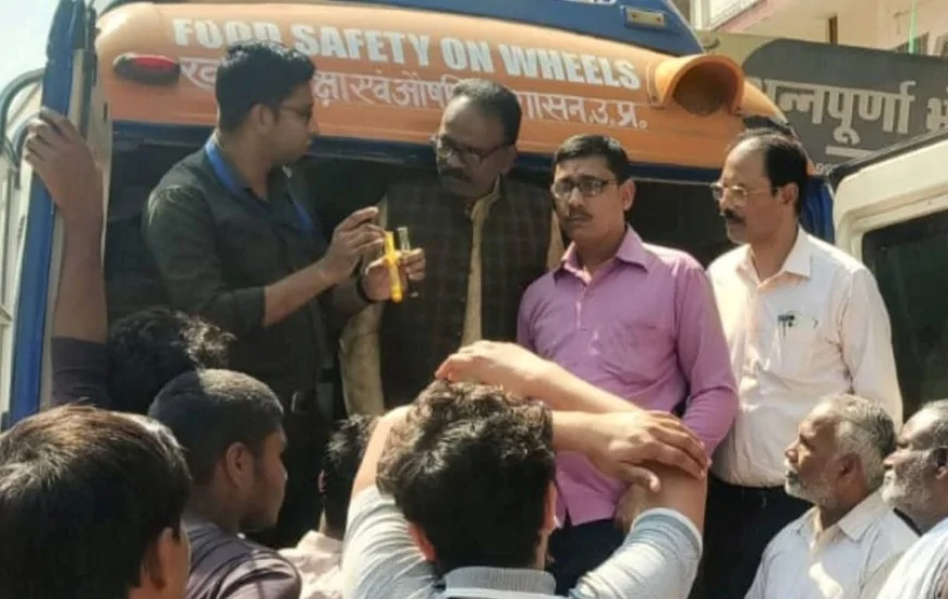 सहायक आयुक्त के नेतृत्व मेें खाद्य टीम ने भरे सैम्पल